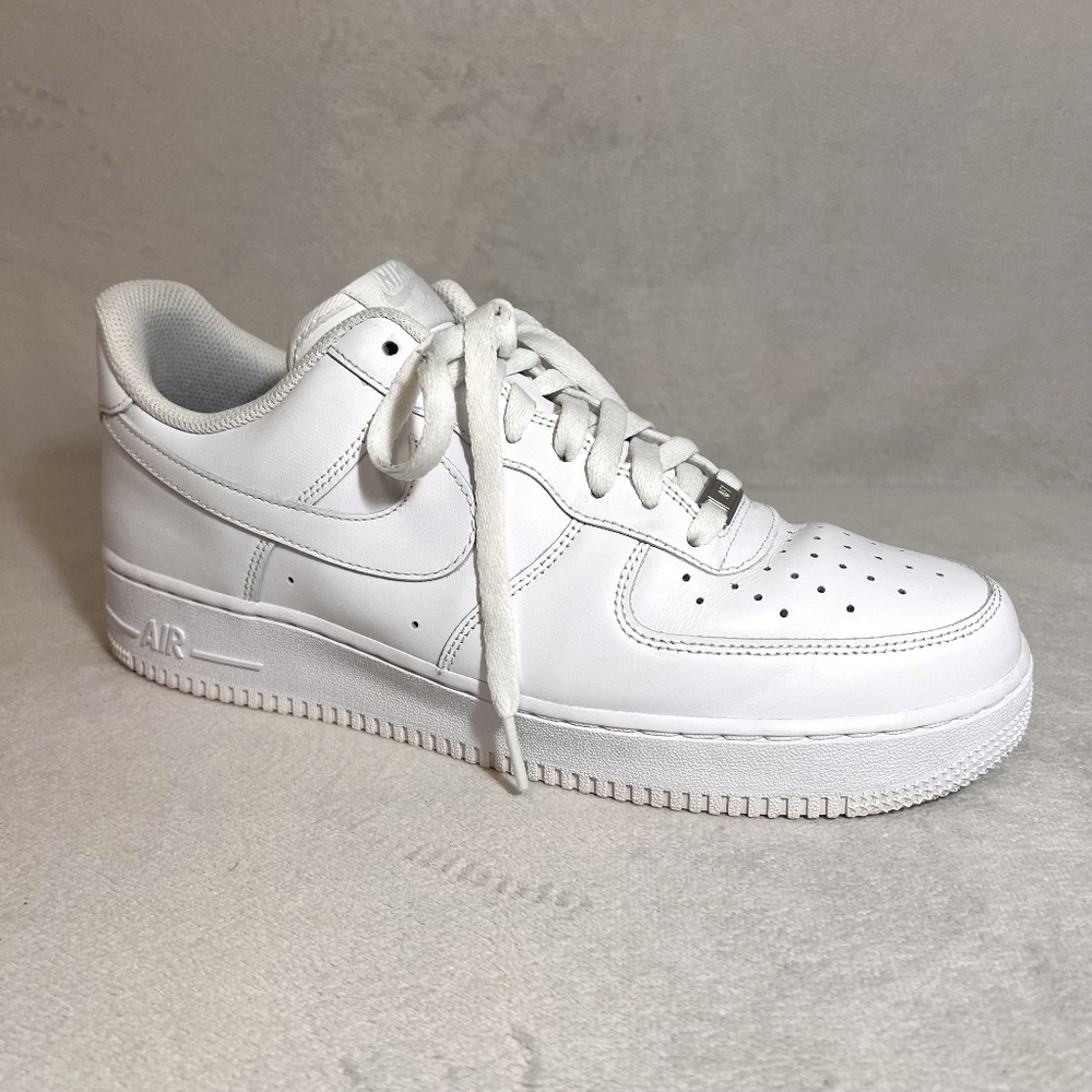 Nike Air Force 1 Men's Low Triple White Leather Sneakers Shoe Size 10.5